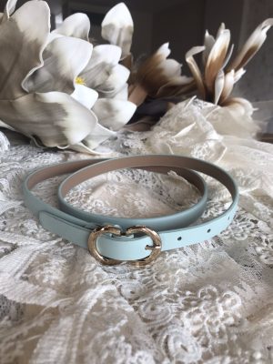 Ζώνη μέντα με μεταλλική αγκράφα