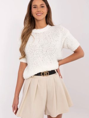 Σορτς σε Μπεζ - Versatile fashion