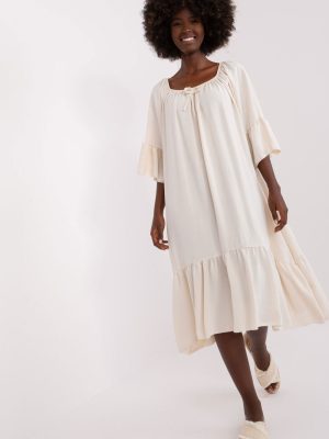 Φόρεμα σε Μπεζ - Essential wardrobe piece