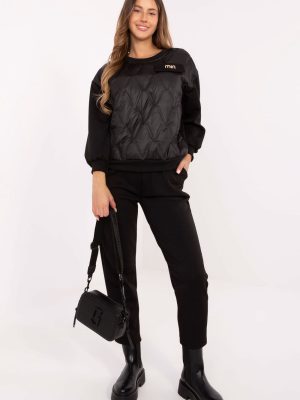 σε Μαύρο - Classe senza tempo