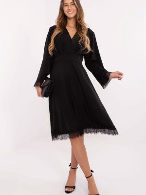 Φόρεμα σε Μαύρο - The essence of fashion