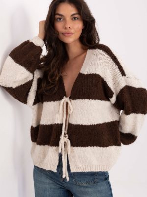 Ζακέτα σε Καφέ - French sophistication