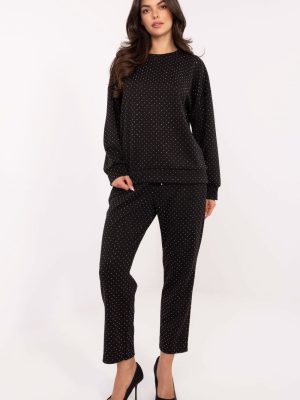 Σετ σε Μαύρο - Un charme discret