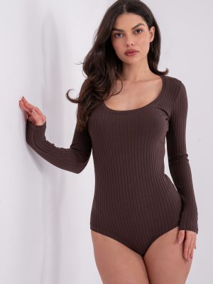 Κορμάκι σε Καφέ - Modern romance