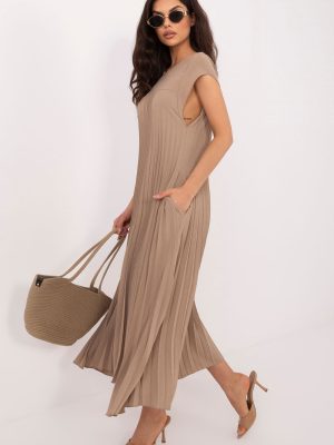 Φόρεμα σε Μπεζ - Everyday elegance