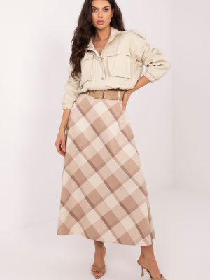 Φούστα σε Μπεζ - Classic beauty