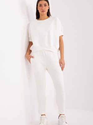 Σετ σε Μπεζ - A touch of luxury