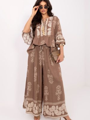 Σετ σε Μπεζ - Versatile elegance