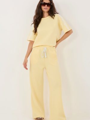 Παντελόνι φόρμας σε Κίτρινο - Semplicità raffinata