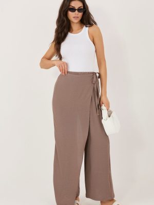 Παντελόνι σε Καφέ - Modern allure